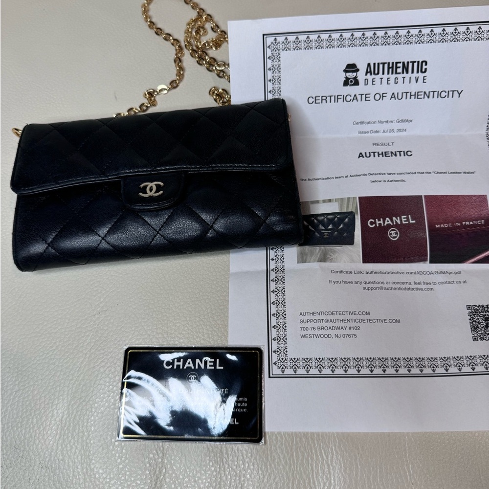 Chanel quilted lambskin wallet